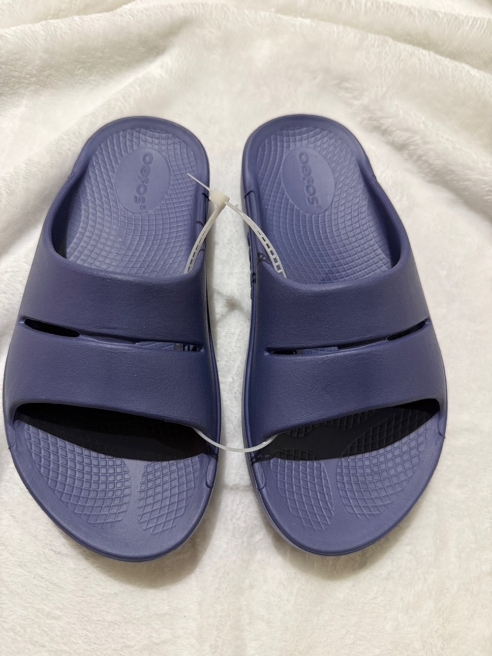 OOFOS Slide Sandals in Purple